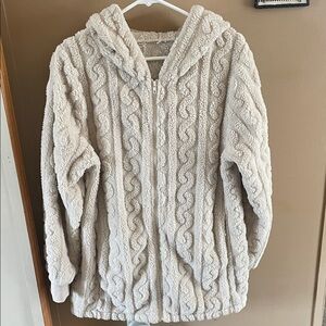 Cozy Hooded Zip-Up Sherpa Jacket - Cream